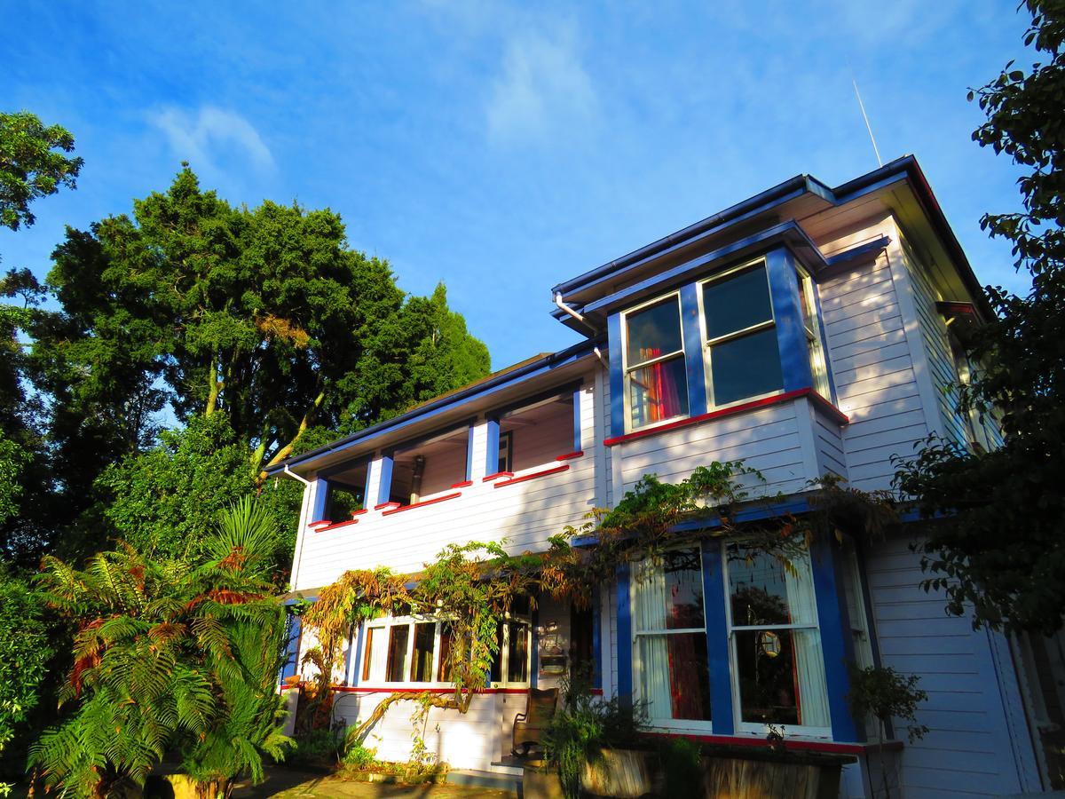 Shady Rest Bed & Breakfast ทาคาคา ภายนอก รูปภาพ